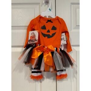 NWT Baby Girls Halloween Pumpkin Bodysuit, Tutu, and Legwarmers,